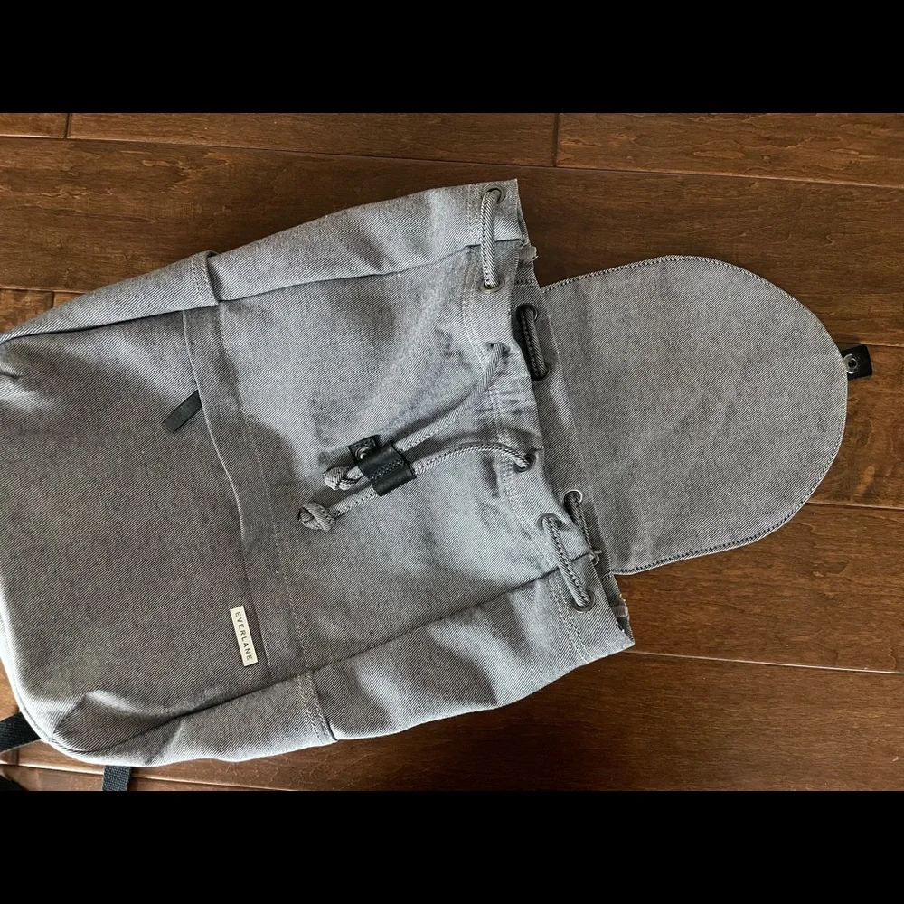SOLD Everlane Modern Twill Single Snap Backpack Large - Reverse Denim - Picture 3 of 8